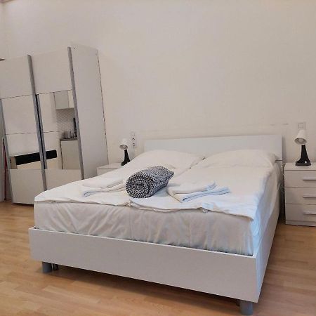 Ai Quattro Angeli Lejlighedshotel Prag Eksteriør billede