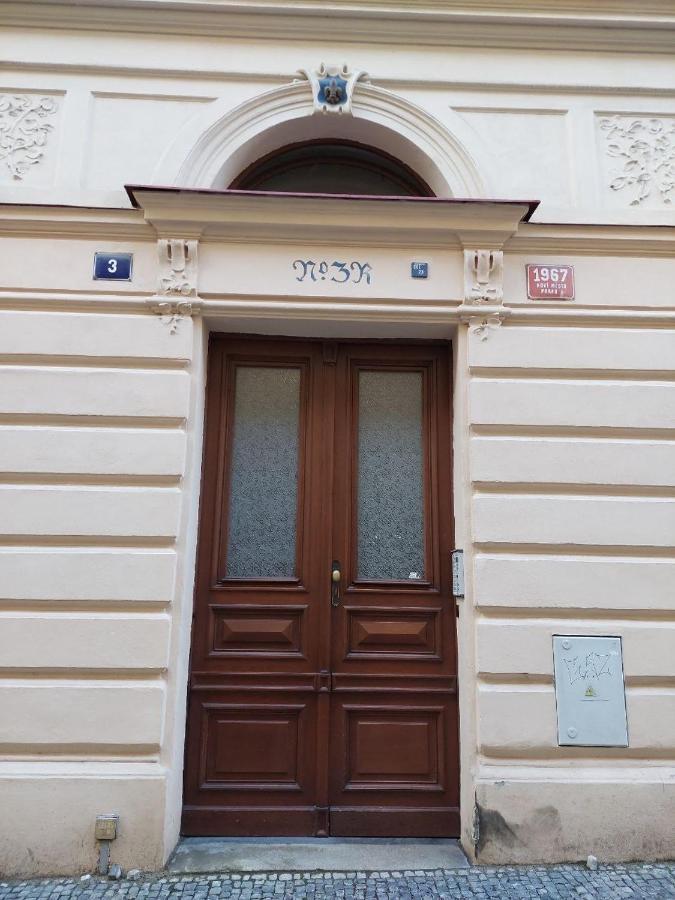 Ai Quattro Angeli Lejlighedshotel Prag Eksteriør billede