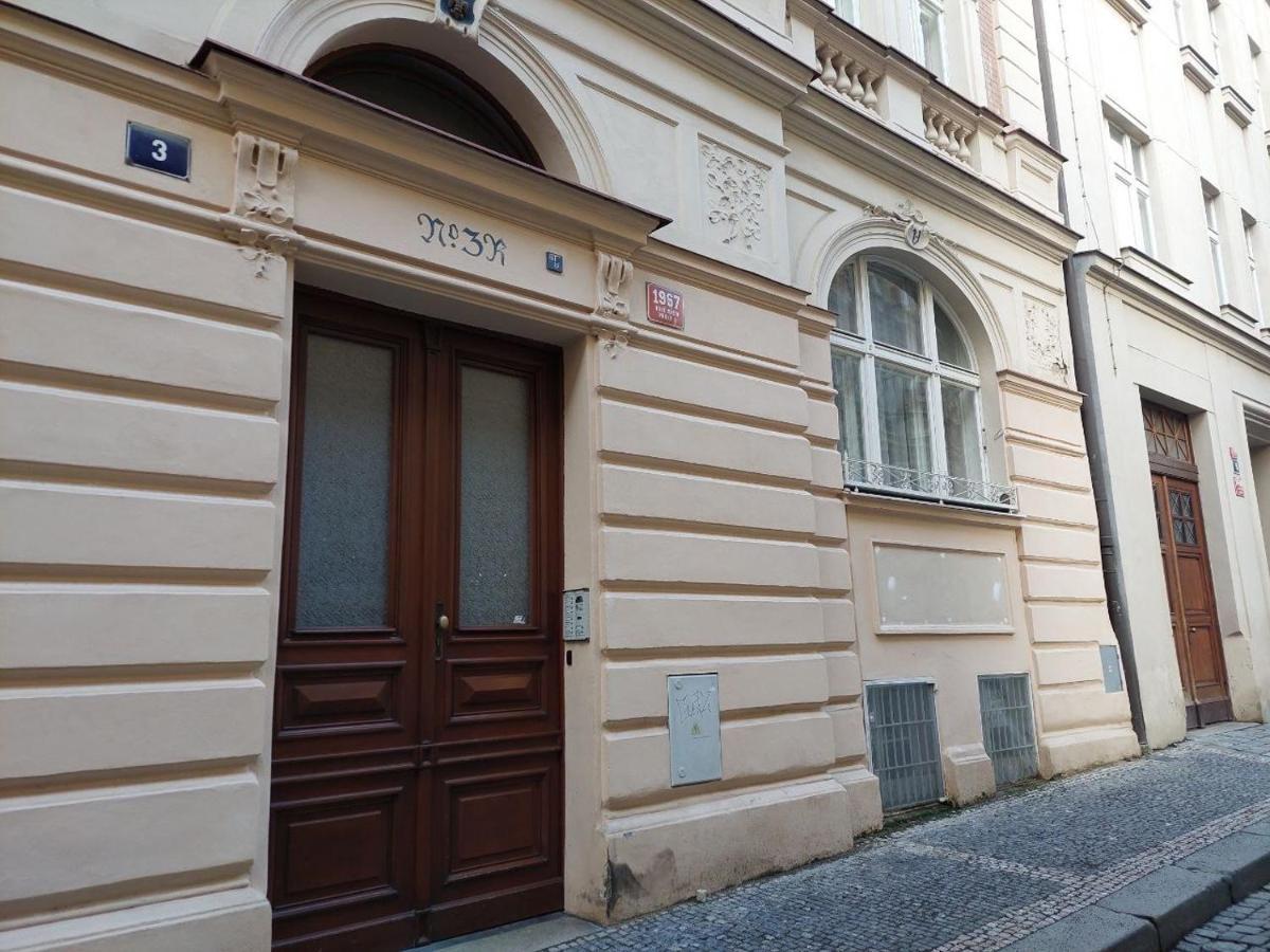 Ai Quattro Angeli Lejlighedshotel Prag Eksteriør billede